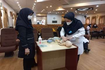 برگزاری سومین جلسه کارگاه آموزشی  CPR در بیمارستان 17 شهریور رشت